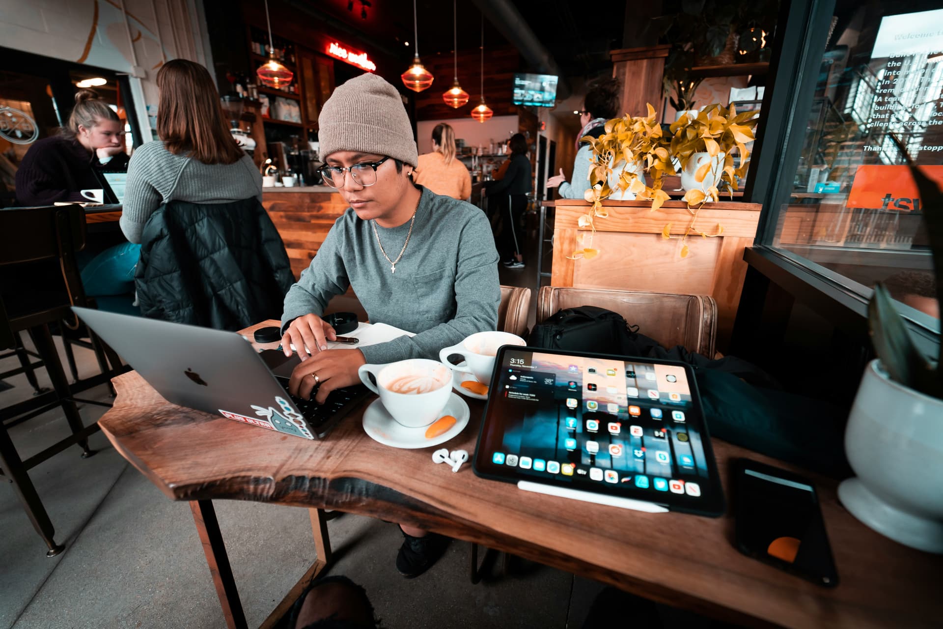 7 Legit Side Hustles That Can Earn ₹20,000+/Month Online